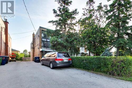 241 Pannahill Road, Toronto, ON - Outdoor