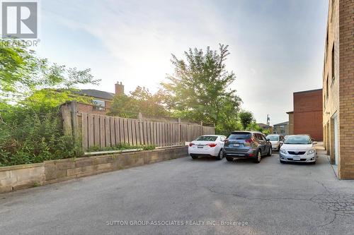 241 Pannahill Road, Toronto (Bathurst Manor), ON - Outdoor