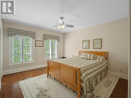 40 Munro Boulevard, Toronto, ON - Indoor Photo Showing Bedroom