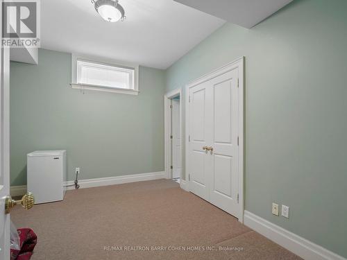 40 Munro Boulevard, Toronto, ON - Indoor Photo Showing Other Room