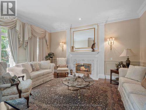 40 Munro Boulevard, Toronto (St. Andrew-Windfields), ON - Indoor Photo Showing Living Room With Fireplace