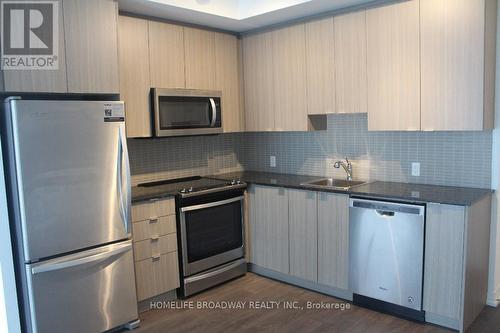 567 - 60 Ann O'Reilly Road, Toronto, ON - Indoor Photo Showing Kitchen