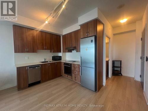 4112 - 55 Ann O'Reilly Road, Toronto, ON - Indoor Photo Showing Kitchen