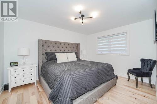 37 Marshall Street, Barrie, ON - Indoor Photo Showing Bedroom