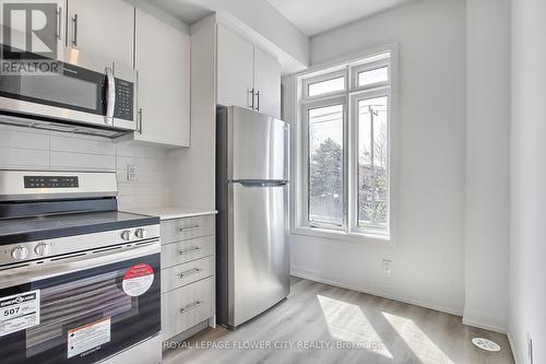 98 Bartley Drive, Toronto, ON - Indoor Photo Showing Kitchen