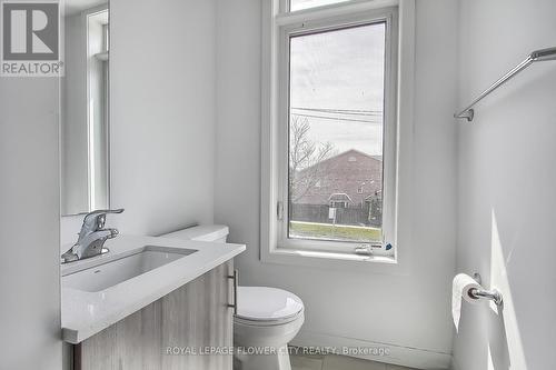 98 Bartley Drive, Toronto, ON - Indoor Photo Showing Bathroom