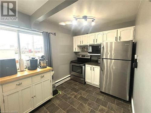 11 Brock Street, North Bay, ON - Indoor Photo Showing Kitchen