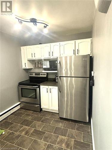 11 Brock Street, North Bay, ON - Indoor Photo Showing Kitchen