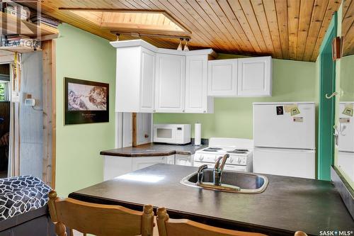 1706 Alexandra Street, Regina, SK - Indoor Photo Showing Kitchen