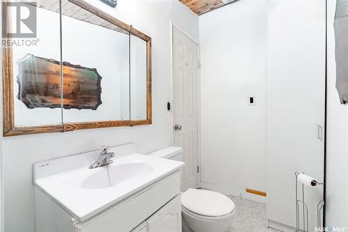 1706 Alexandra Street, Regina, SK - Indoor Photo Showing Bathroom