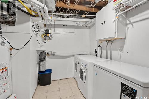 732 8Th Avenue N, Saskatoon, SK - Indoor Photo Showing Laundry Room