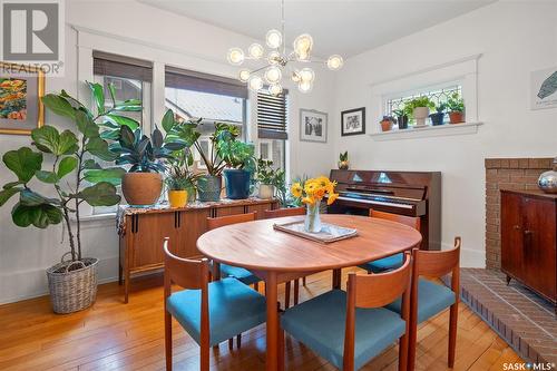 732 8Th Avenue N, Saskatoon, SK - Indoor Photo Showing Dining Room