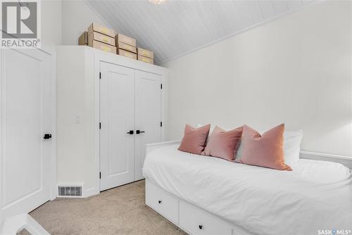 1125 J Avenue S, Saskatoon, SK - Indoor Photo Showing Bedroom