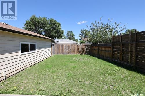 26 Hawkes Avenue, Regina, SK - Outdoor