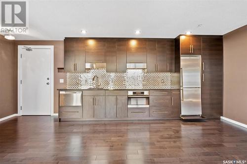 305 230 Slimmon Road, Saskatoon, SK - Indoor Photo Showing Kitchen With Upgraded Kitchen