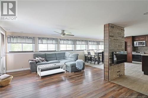 16 Hazelton Road, Doaktown, NB - Indoor Photo Showing Living Room