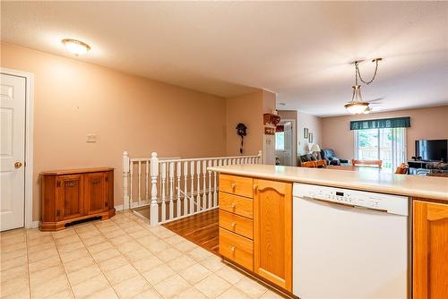 45 Applewood Drive|Unit #3, Brantford, ON - Indoor Photo Showing Kitchen