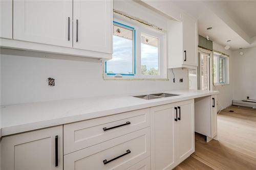 640 Dynes Road, Burlington, ON - Indoor Photo Showing Kitchen With Double Sink