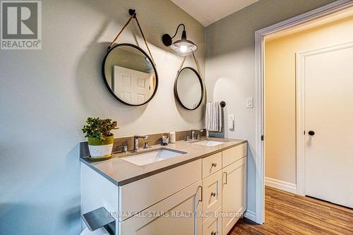 7 Andrew Drive, Kawartha Lakes, ON - Indoor Photo Showing Bathroom