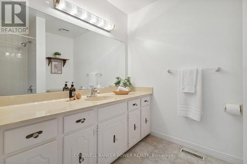 35 - 50 Fiddlers Green Road, London, ON - Indoor Photo Showing Bathroom