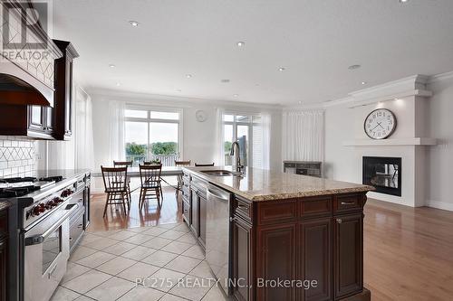 1906 Beaverbrook Avenue, London, ON - Indoor Photo Showing Kitchen With Upgraded Kitchen
