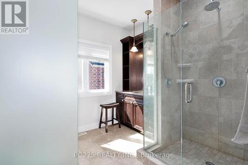 1906 Beaverbrook Avenue, London, ON - Indoor Photo Showing Bathroom