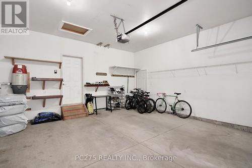 1906 Beaverbrook Avenue, London, ON - Indoor Photo Showing Garage