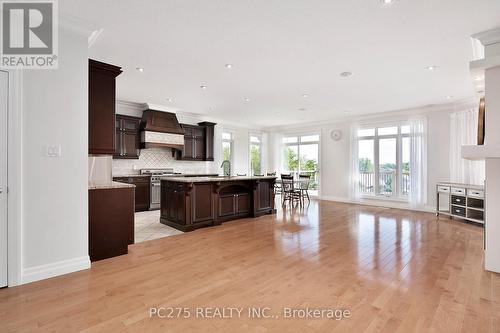 1906 Beaverbrook Avenue, London, ON - Indoor Photo Showing Kitchen With Upgraded Kitchen