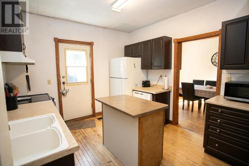 174 Dennis St, Sault Ste. Marie, ON - Indoor Photo Showing Kitchen With Double Sink