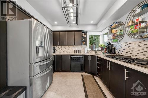 13 Fulham Court, Ottawa, ON - Indoor Photo Showing Kitchen With Upgraded Kitchen