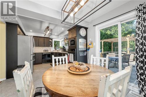 13 Fulham Court, Ottawa, ON - Indoor Photo Showing Dining Room