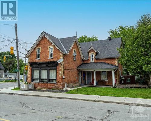 6607 - 6607, 6609, 6613 Fourth Line Road, North Gower, ON - Outdoor With Facade