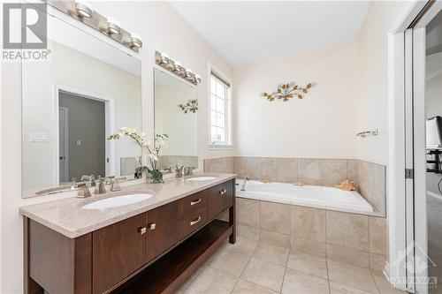 729 Kilbirnie Drive, Ottawa, ON - Indoor Photo Showing Bathroom