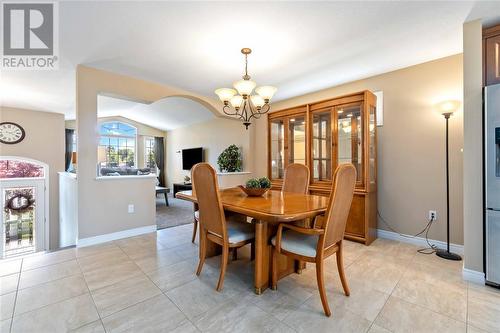 274 Homestretch Drive, St Clair, ON - Indoor Photo Showing Dining Room