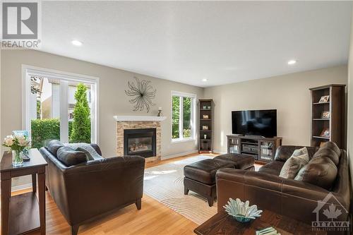 20 Spalding Avenue, Ottawa, ON - Indoor Photo Showing Living Room With Fireplace