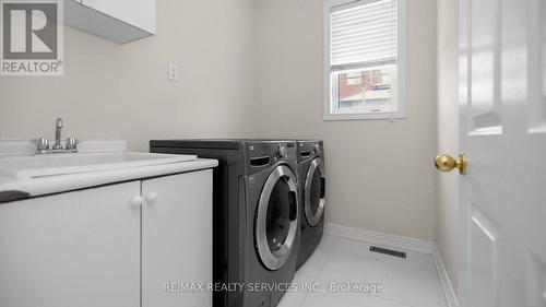 30 Cedarcliff Trail, Brampton, ON - Indoor Photo Showing Laundry Room