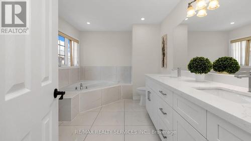 30 Cedarcliff Trail, Brampton, ON - Indoor Photo Showing Bathroom