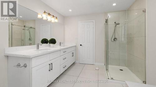 30 Cedarcliff Trail, Brampton, ON - Indoor Photo Showing Bathroom