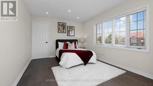30 Cedarcliff Trail, Brampton, ON - Indoor Photo Showing Bedroom