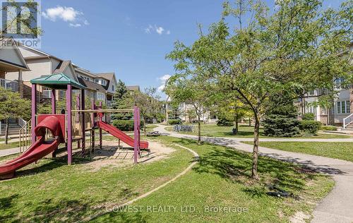 22 - 42 Pinery Trail, Toronto, ON - Outdoor