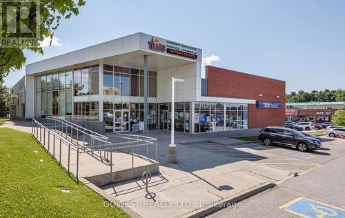 22 - 42 Pinery Trail, Toronto, ON - Outdoor