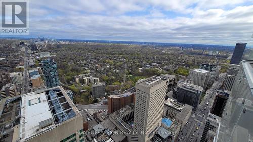 5410 - 1 Bloor Street E, Toronto, ON - Outdoor With View