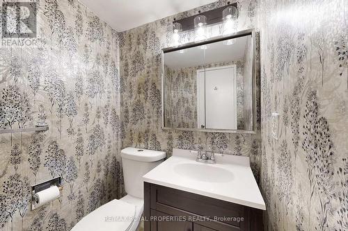 702 - 20 Forest Manor Road, Toronto, ON - Indoor Photo Showing Bathroom