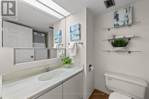 111 - 705 King Street W, Toronto (Niagara), ON - Indoor Photo Showing Bathroom