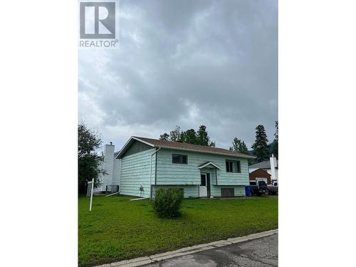 104 Bullmoose Crescent, Tumbler Ridge, BC - Outdoor