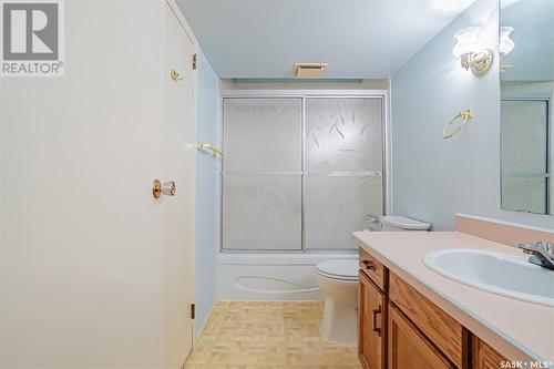 234 Ward Court, Saskatoon, SK - Indoor Photo Showing Bathroom