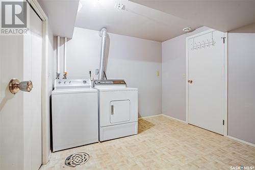 234 Ward Court, Saskatoon, SK - Indoor Photo Showing Laundry Room
