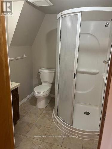 233 Glenholme Avenue, Hamilton, ON - Indoor Photo Showing Bathroom