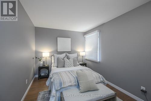 74 Guildford Court, London, ON - Indoor Photo Showing Bedroom