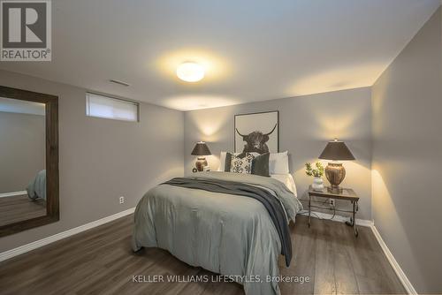 74 Guildford Court, London, ON - Indoor Photo Showing Bedroom